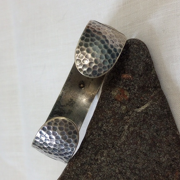 1934 Chicago Worlds Fair Cuff Bracelet Souvenir hammered silvertone - Picture 8 of 10